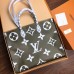 Louis Vuitton Onthego Bag Giant Monogram M44571
