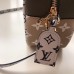 Louis Vuitton Beach Pouch Giant Monogram Canvas M67610