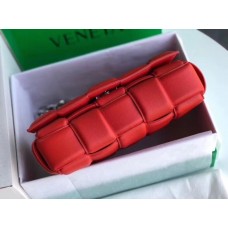 Bottega Veneta Chain Cassette Bag In Red Calfskin