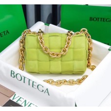 Bottega Veneta Chain Cassette Bag In Kiwi Suede