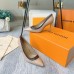 Louis Vuitton Signature Pumps in Nude Leather with Monogram Canvas Louis Vuitton Signature Pumps in Nude Leather with Monogram Canvas