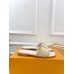 Louis Vuitton LV Capri Flat Slides in Beige Raffia Louis Vuitton LV Capri Flat Slides in Beige Raffia
