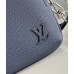 Louis Vuitton Avenue Messenger Bag in Black Taiga Leather