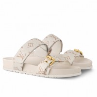 Louis Vuitton Bom Dia Comfort Mules in Monogram Dune Canvas Louis Vuitton Bom Dia Comfort Mules in Monogram Dune Canvas