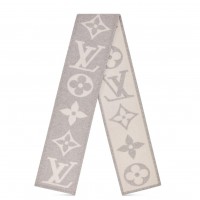 Louis Vuitton Grey Sweet Dreams Scarf M77380 Louis Vuitton Grey Sweet Dreams Scarf M77380