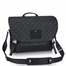 Louis Vuitton Messenger MM Voyager Bag In Monogram Eclipse Canvas M40510