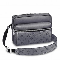 Louis Vuitton Outdoor Messenger In Taiga Leather M30830