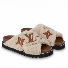 Louis Vuitton Paseo Flat Comfort Mules In Shearling Louis Vuitton Paseo Flat Comfort Mules In Shearling