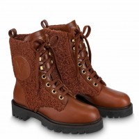 Louis Vuitton Territory Flat Ranger Boots In Brown Leather with Wool Louis Vuitton Territory Flat Ranger Boots In Brown Leather with Wool