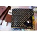 Louis Vuitton Monogram So Glitter Stole M73938