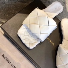 Bottega Veneta BV Lido Flat Sandals In White Lambskin